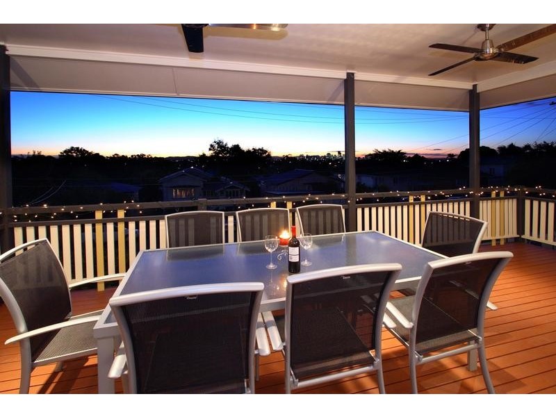 82 Carranya Street, Camp Hill QLD 4152