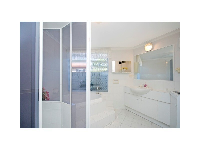 6/33 Kirkland Avenue, Coorparoo QLD 4151