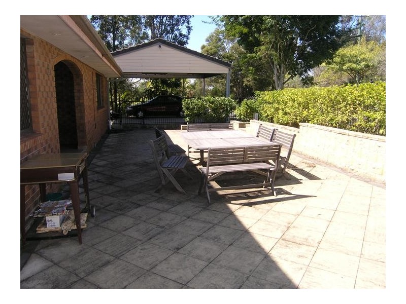 8 Cotswold Street, Carina QLD 4152