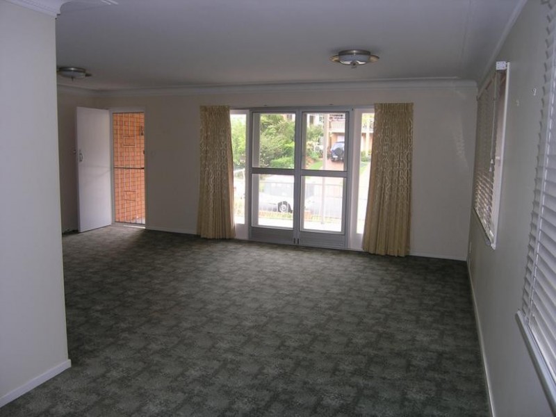 16 Leeton Street, Carina QLD 4152