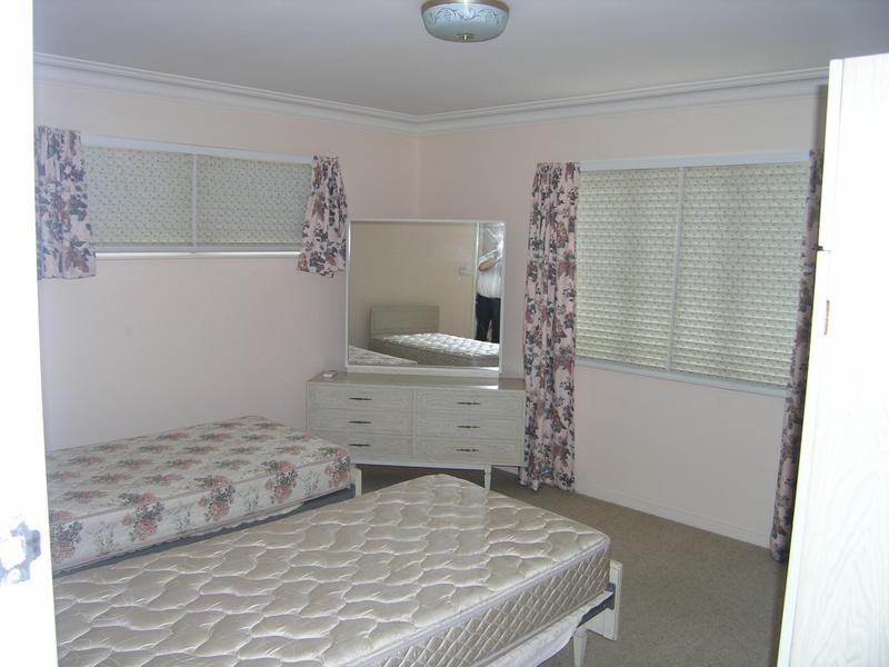 16 Leeton Street, Carina QLD 4152