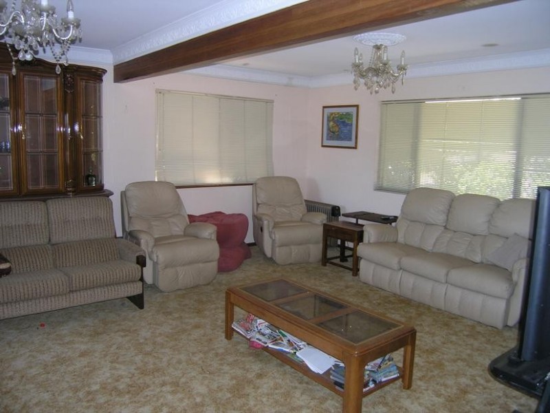 8 Cotswold Street, Carina QLD 4152