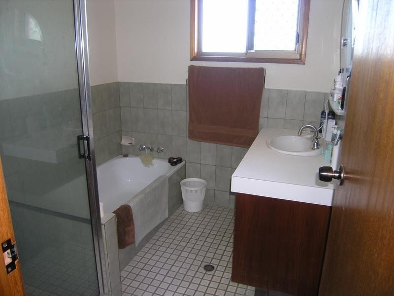 8 Cotswold Street, Carina QLD 4152