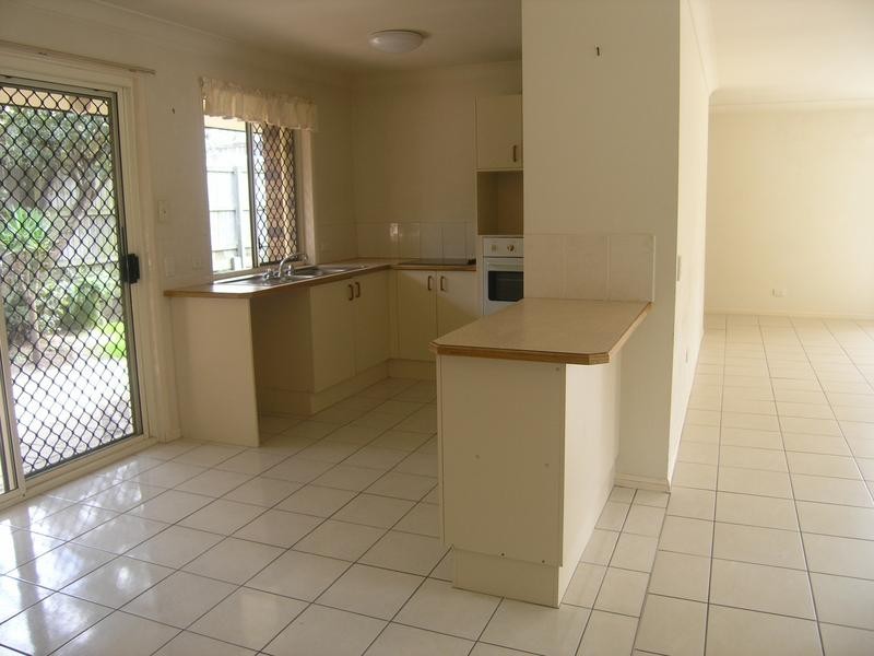 130 Greenwood Street, Wishart QLD 4122