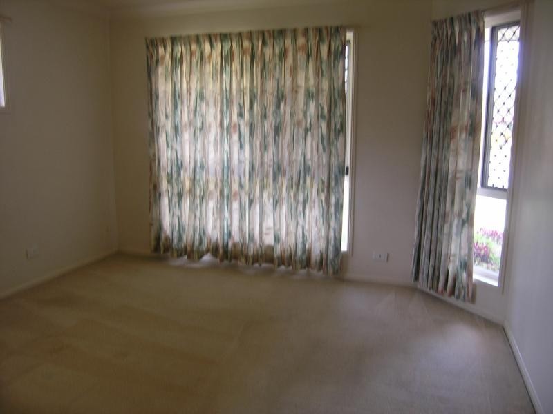 130 Greenwood Street, Wishart QLD 4122