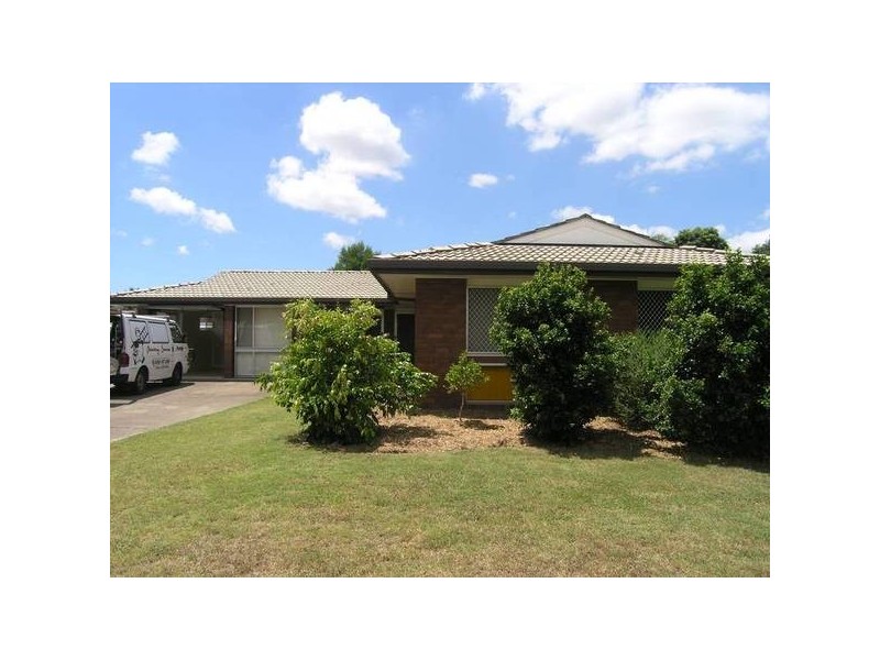 24 Uther Street, Carindale QLD 4152