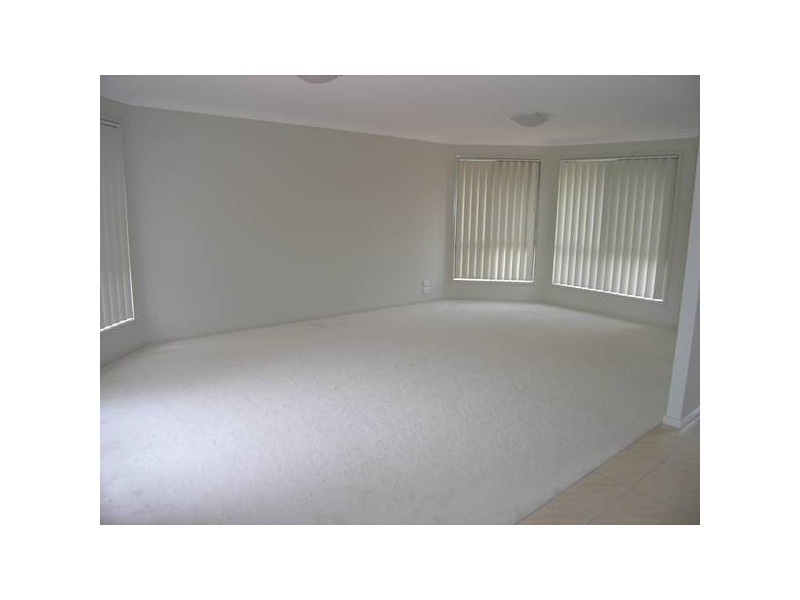 6 Holland Place, Carindale QLD 4152