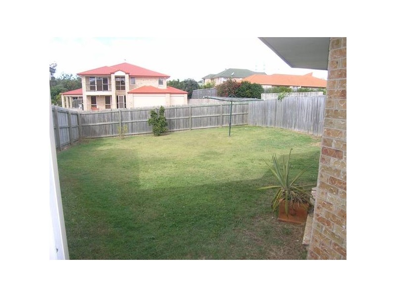 3 Kauri Street, Carindale QLD 4152