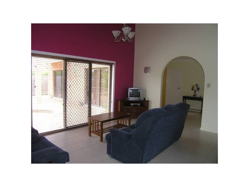 31 Grosmont Street, Carindale QLD 4152