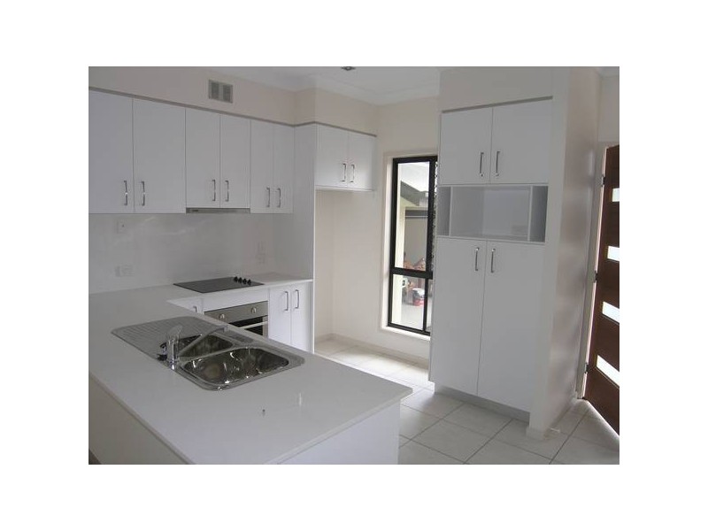 4/24 Kennington Road, Camp Hill QLD 4152