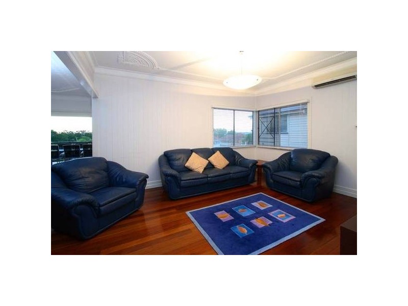 82 Carranya Street, Camp Hill QLD 4152