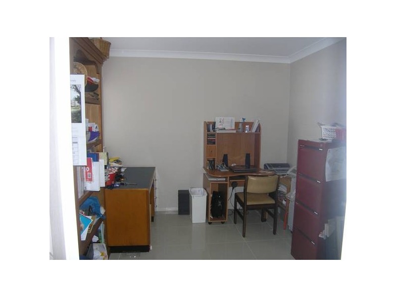 10 Holland Place, Carindale QLD 4152