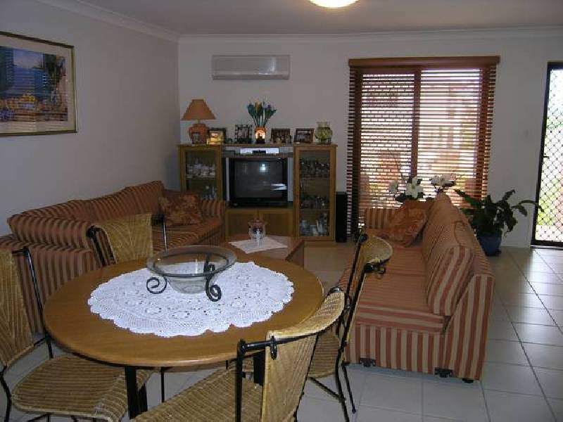 8/9 Hill Crescent, Carina Heights QLD 4152