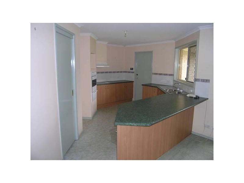 3 Kauri Street, Carindale QLD 4152