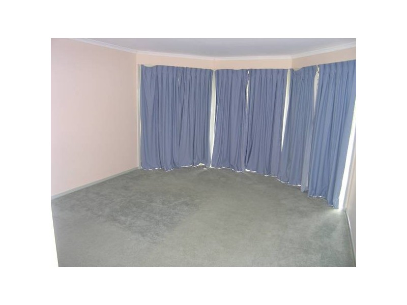 3 Kauri Street, Carindale QLD 4152