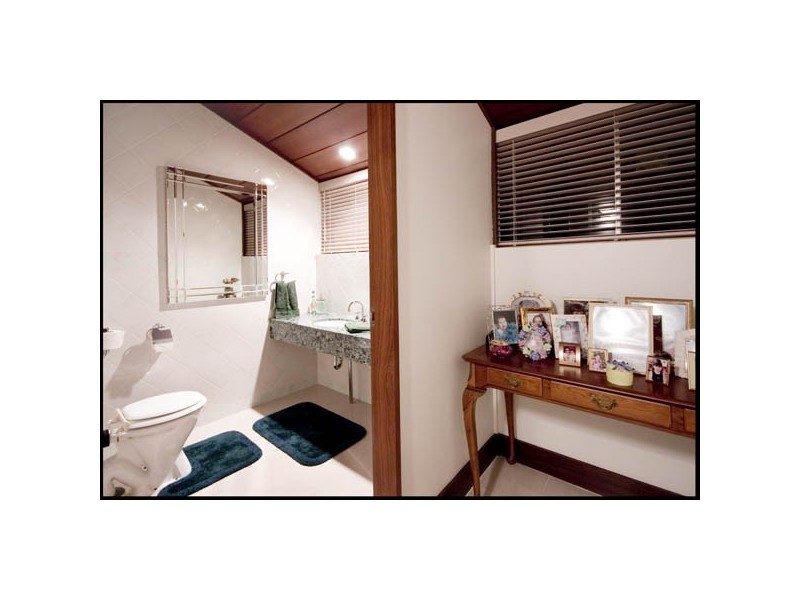 Stoneleigh Street, Coorparoo QLD 4151