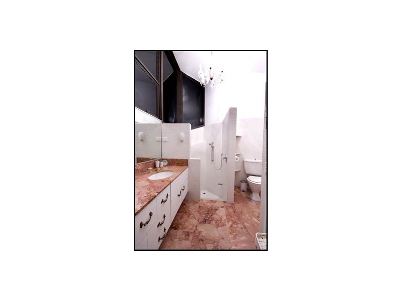 Stoneleigh Street, Coorparoo QLD 4151