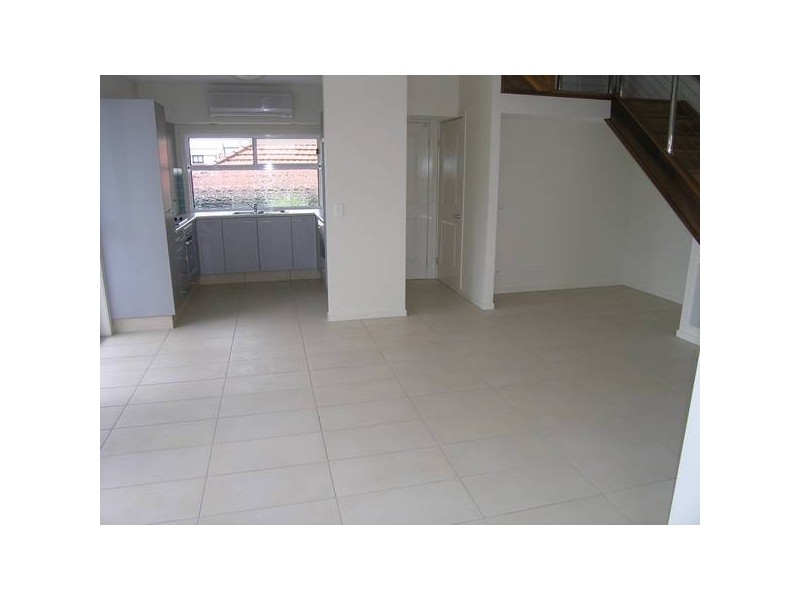 Waratah Avenue, Carina QLD 4152