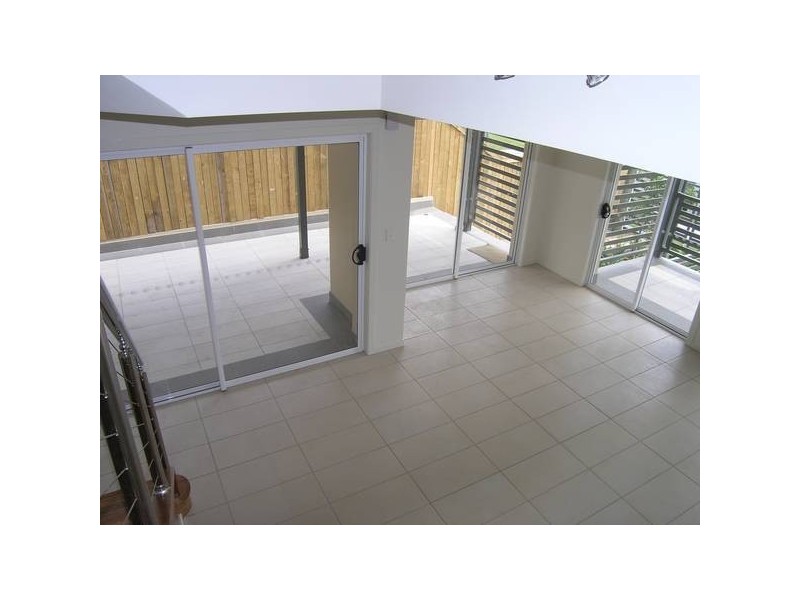 Waratah Avenue, Carina QLD 4152