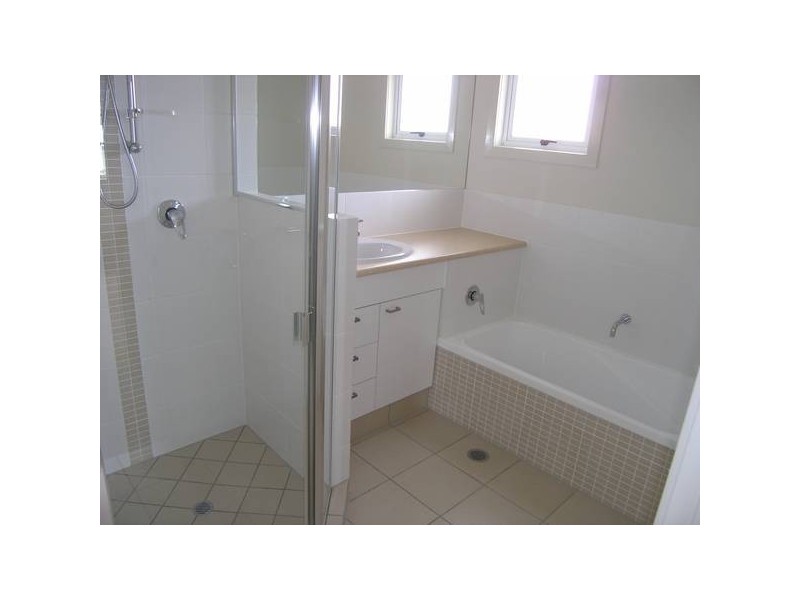 Waratah Avenue, Carina QLD 4152