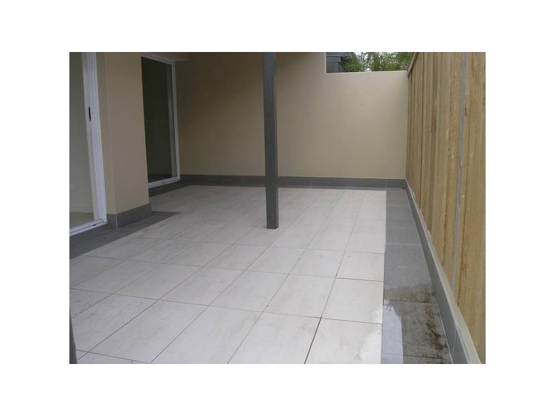 Waratah Avenue, Carina QLD 4152