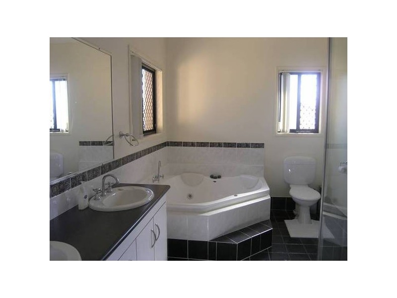 7 Summit Place, Wynnum QLD 4178