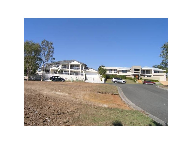 14 Riverston Court, Carindale QLD 4152