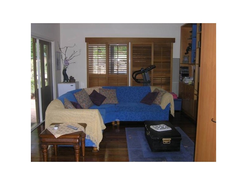 83 Newman Avenue, Camp Hill QLD 4152