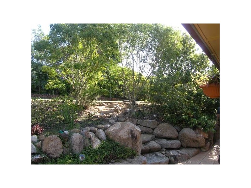 83 Newman Avenue, Camp Hill QLD 4152