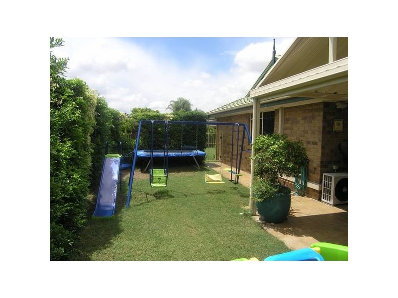 30 Cloverbrook Place, Carina QLD 4152