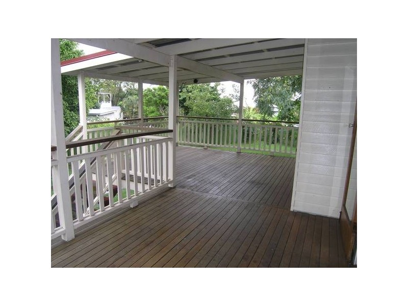 98 Bennetts Road, Camp Hill QLD 4152