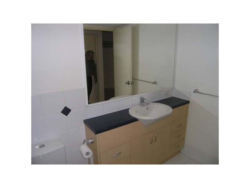 12/13 Vectis Street, Norman Park QLD 4170