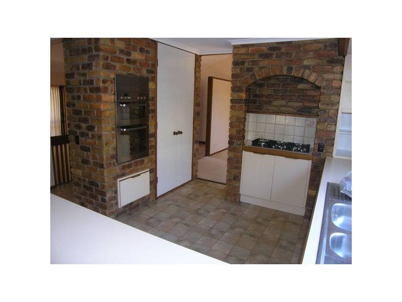 4 Caringbah Street, Wakerley QLD 4154