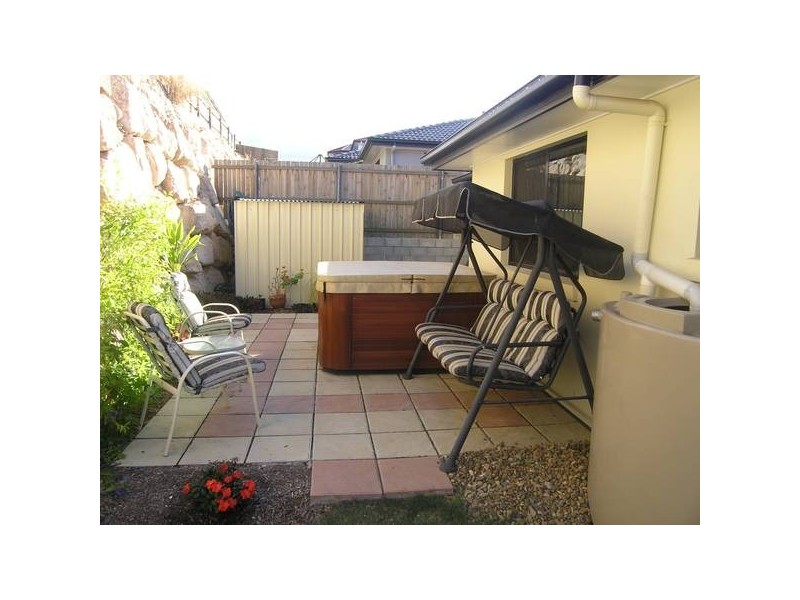 27 Giordano Place, Belmont QLD 4153