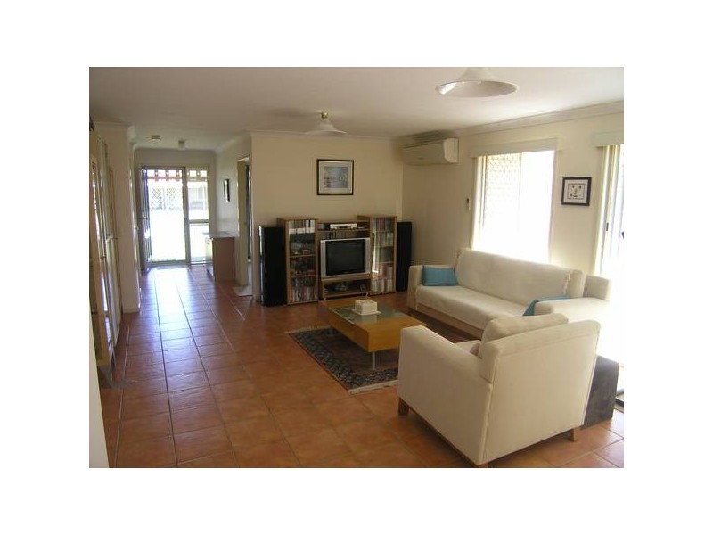 16 Bloomfield Place, Carina QLD 4152