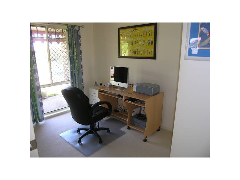 16 Bloomfield Place, Carina QLD 4152