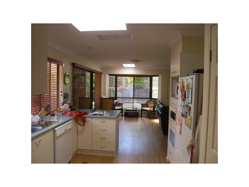 12 Turubul Crescent, Carindale QLD 4152