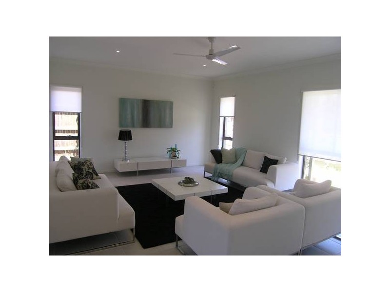 70 Moss Road, Wakerley QLD 4154