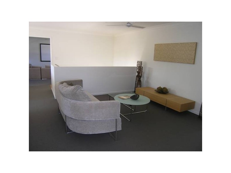 70 MOSS ROAD, Wakerley QLD 4154