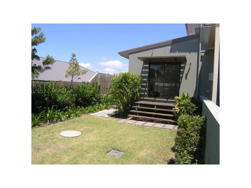 70 MOSS ROAD, Wakerley QLD 4154