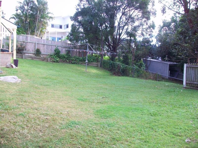 76 Railway Parade, Norman Park QLD 4170