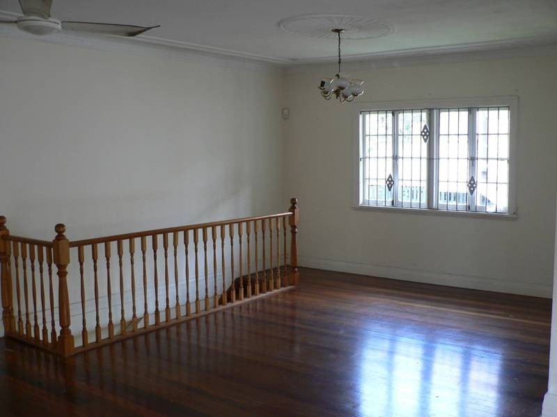 559 Vulture Street East, East Brisbane QLD 4169