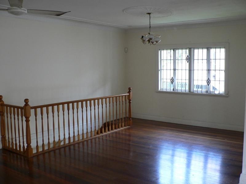 559 Vulture Street East, East Brisbane QLD 4169