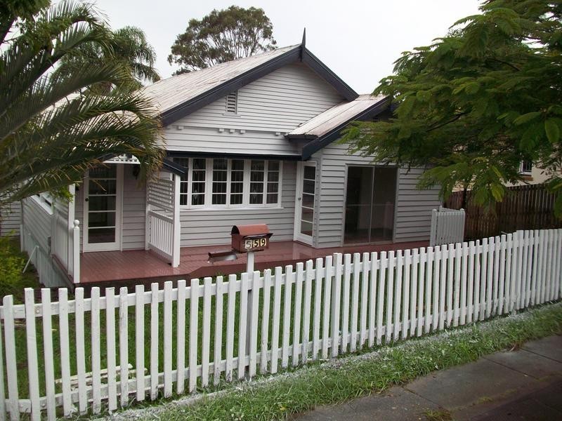 559 Vulture Street East, East Brisbane QLD 4169