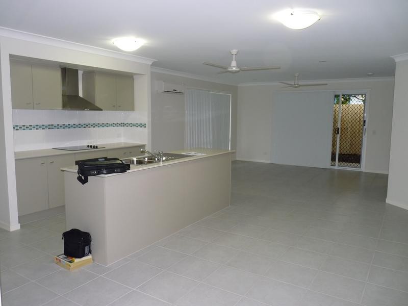 1A Edwin Street, Redcliffe QLD 4020