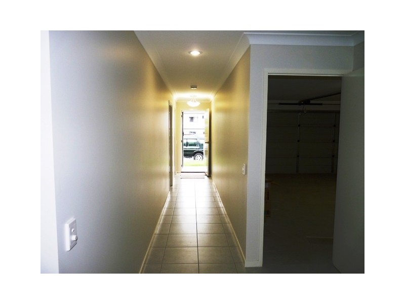 1A Edwin Street, Redcliffe QLD 4020