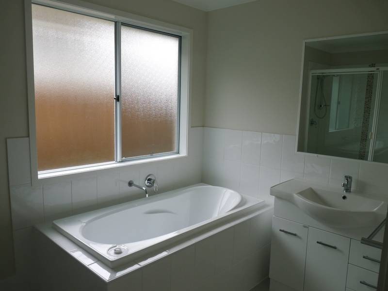 1A Edwin Street, Redcliffe QLD 4020