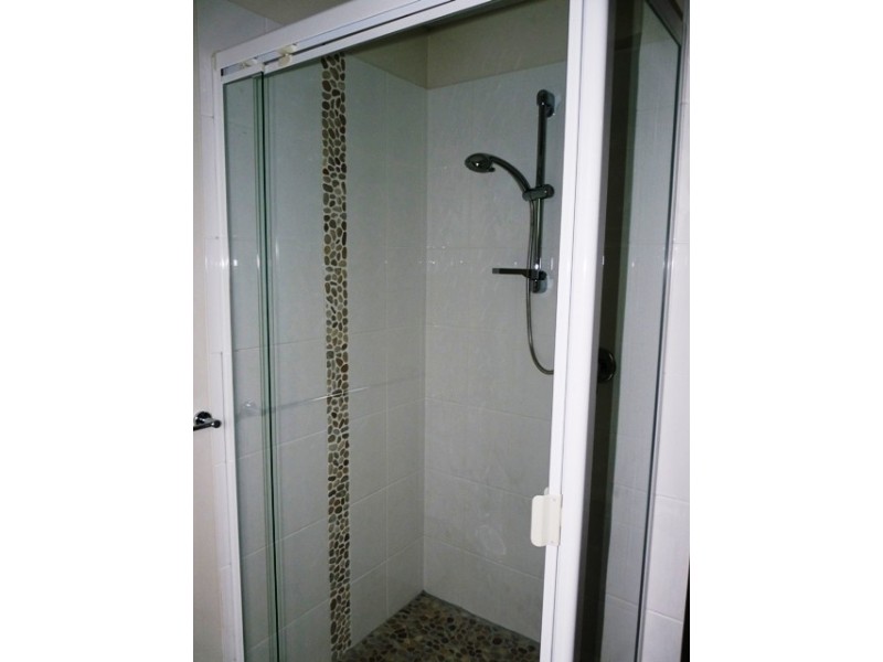 1A Edwin Street, Redcliffe QLD 4020