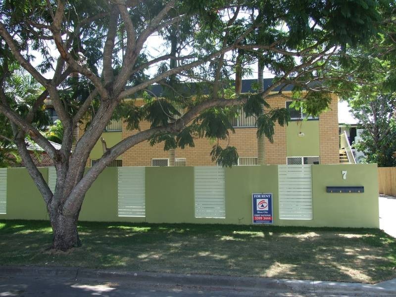 2/7 Malcolm Street, Hawthorne QLD 4171