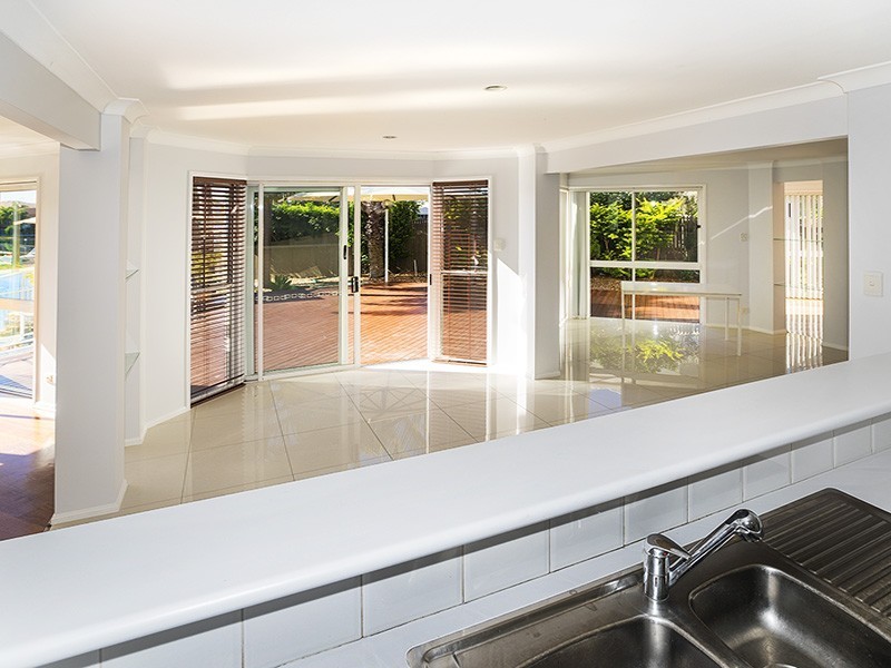 28 Intrepid Court, Newport QLD 4020